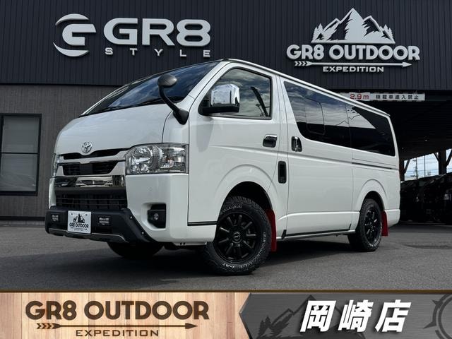 Toyota HIACE VAN 2025 — фото автомобиля