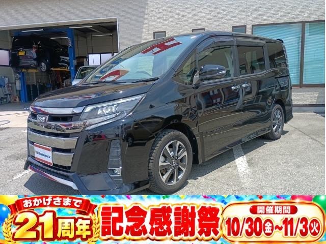 Toyota NOAH 2018 — фото автомобиля 1