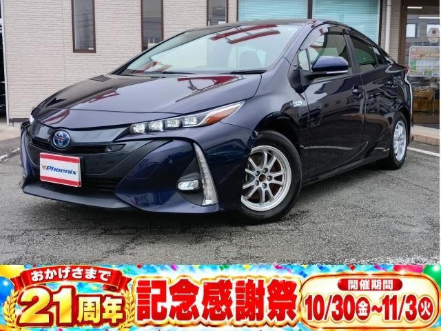 Toyota PRIUS PHV 2019 — фото автомобиля 1
