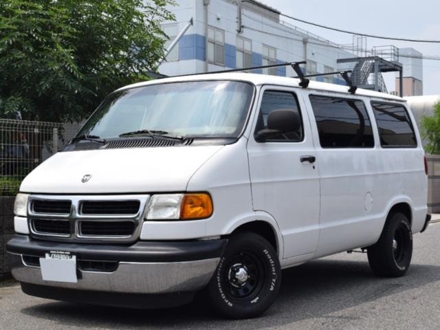Dodge VAN 1999 — фото автомобиля 1