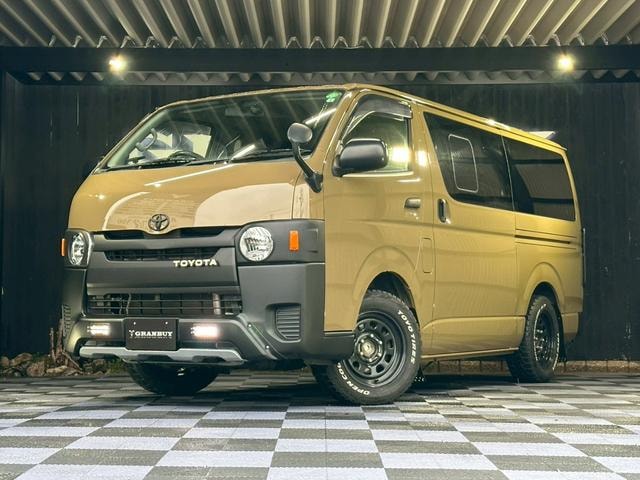 Toyota HIACE VAN 2016 — фото автомобиля 1