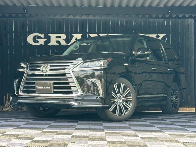 Lexus LX 2018 — фото автомобиля