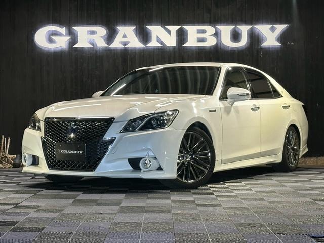 Toyota CROWN HYBRID 2014 — фото автомобиля