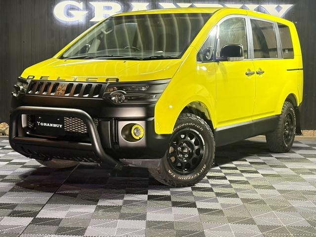 Mitsubishi DELICA D:5 2014 — фото автомобиля
