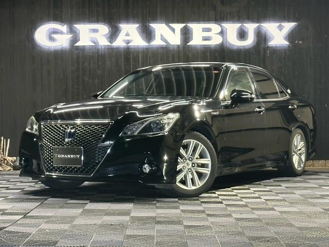 Toyota CROWN HYBRID 2013 — фото автомобиля
