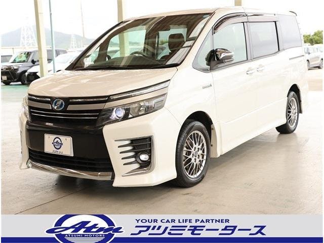 Toyota VOXY 2017 — фото автомобиля 1