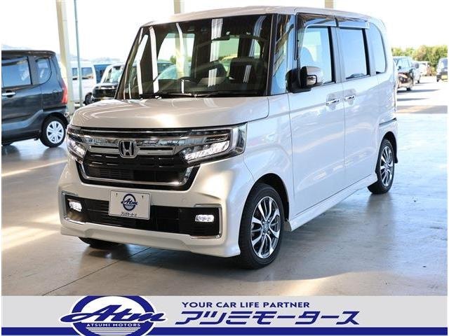 Honda N-BOX CUSTOM 2021 — фото автомобиля 1