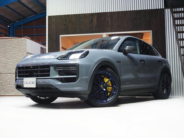Porsche CAYENNE COUPE 2024 — фото автомобиля