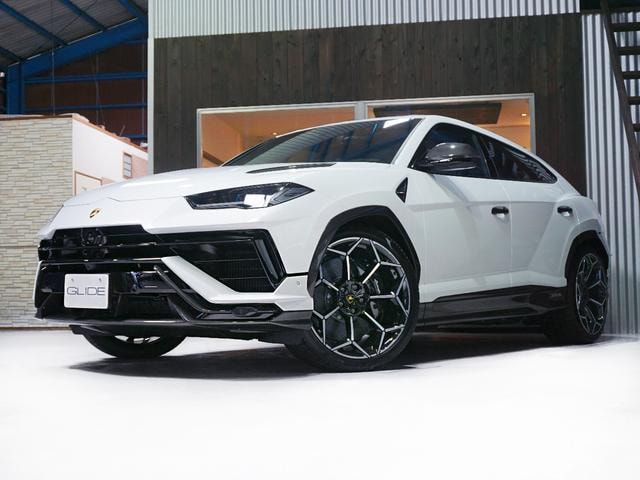Lamborghini URUS 2024 — фото автомобиля