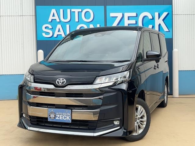 Toyota NOAH 2022 — фото автомобиля 1