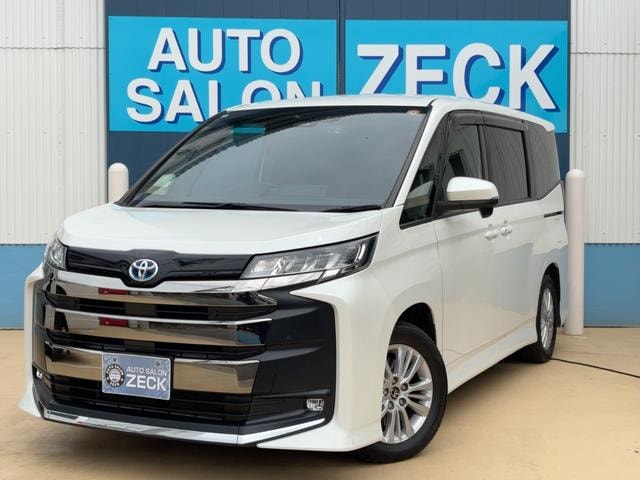 Toyota NOAH 2023 — фото автомобиля 1