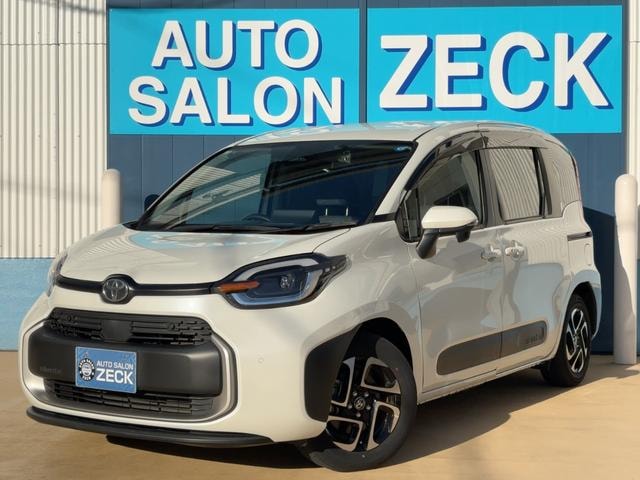 Toyota SIENTA 2023 — фото автомобиля 1