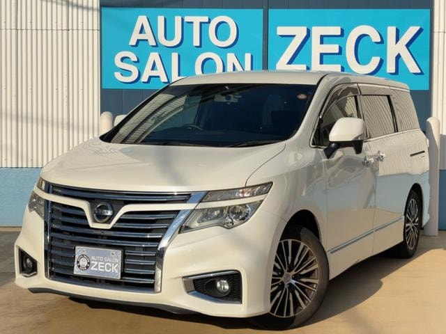 Nissan ELGRAND 2016 — фото автомобиля