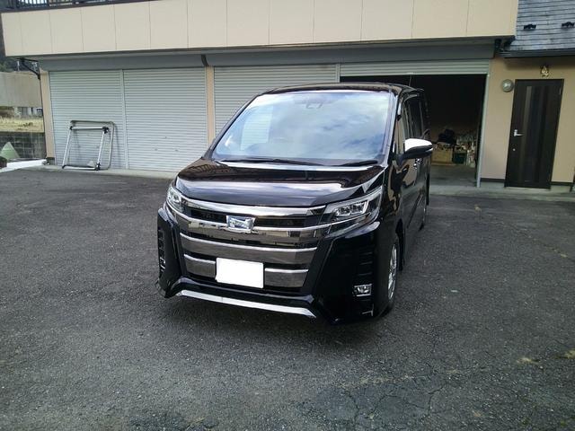 Toyota NOAH 2021 — фото автомобиля 1
