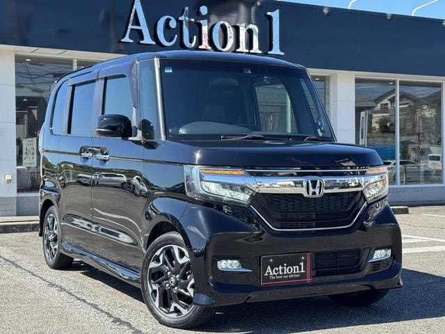 Honda N-BOX CUSTOM 2018 — фото автомобиля 1
