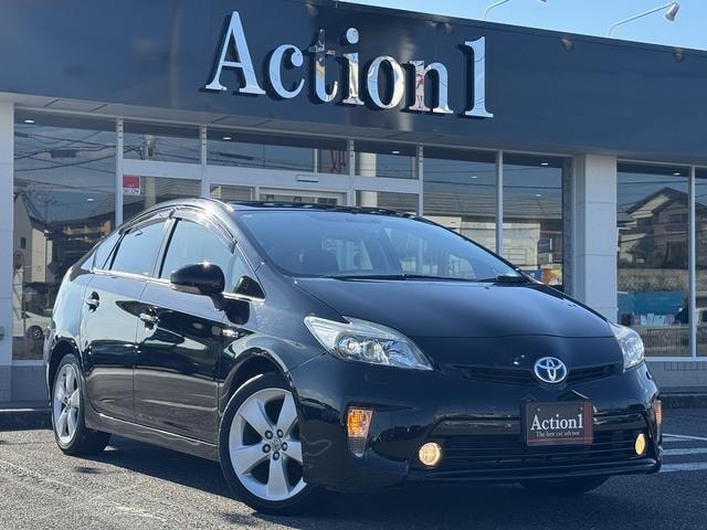 Toyota PRIUS 2014 — фото автомобиля