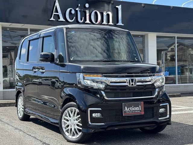 Honda N-BOX CUSTOM 2022 — фото автомобиля 1