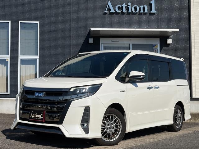 Toyota NOAH 2018 — фото автомобиля 1