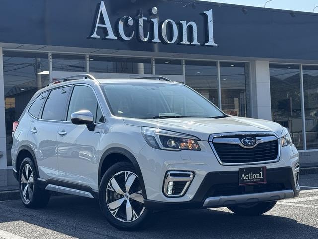 Subaru FORESTER 2021 — фото автомобиля