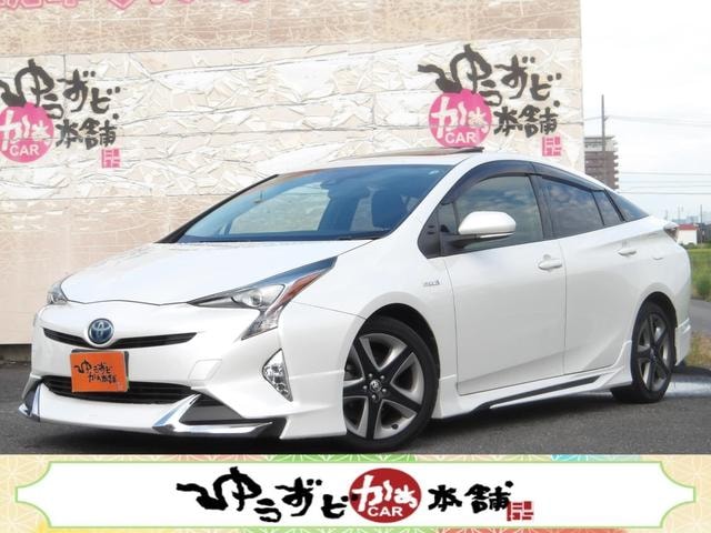 Toyota PRIUS 2017 — фото автомобиля 1