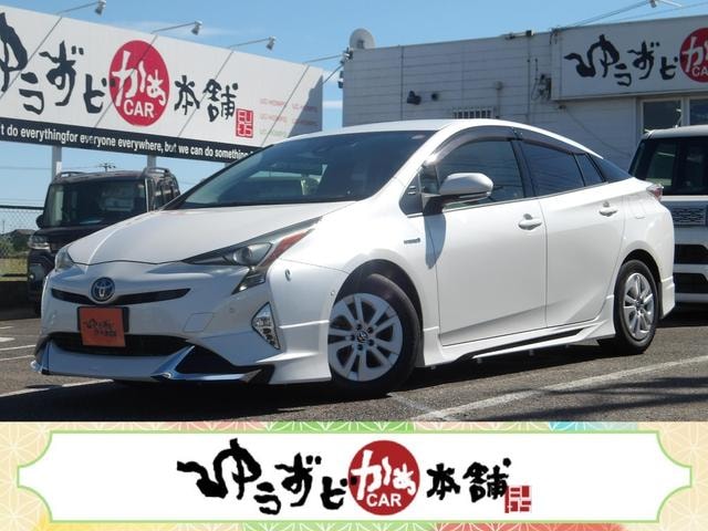 Toyota PRIUS 2018 — фото автомобиля 1