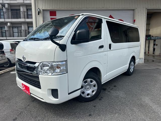 Toyota HIACE VAN 2024 — фото автомобиля 1
