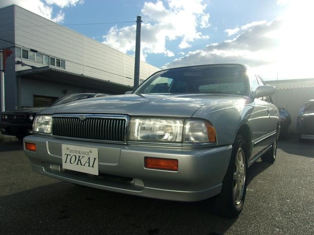 Nissan CREW 1995 — фото автомобиля 1