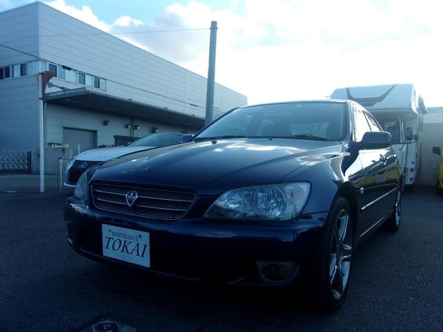 Toyota ALTEZZA 2005 — фото автомобиля 1