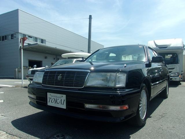 Toyota CROWN 1995 — фото автомобиля 1