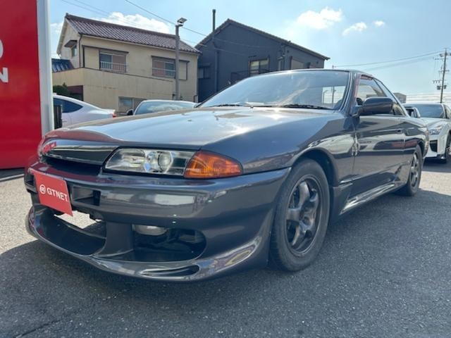 Nissan SKYLINE 1992 — фото автомобиля