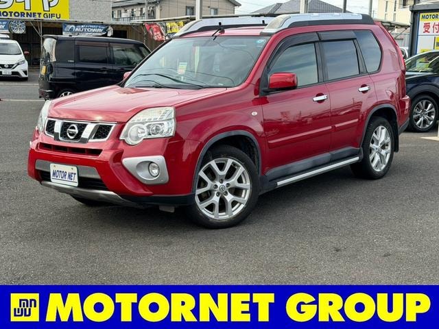 Nissan X-TRAIL 2013 — фото автомобиля 1