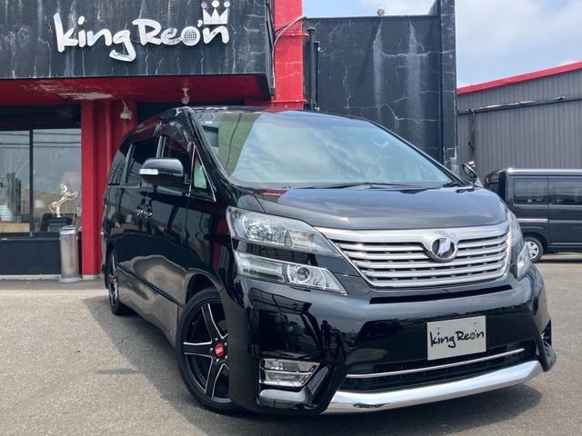 Toyota VELLFIRE 2010 — фото автомобиля 1