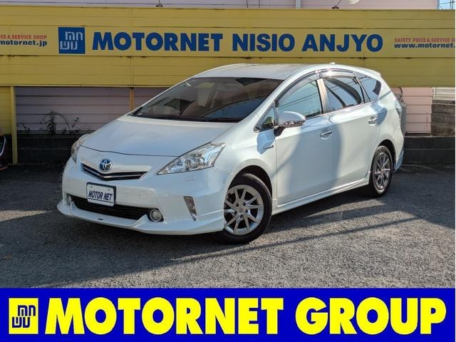 Toyota PRIUS ALPHA 2013 — фото автомобиля 1