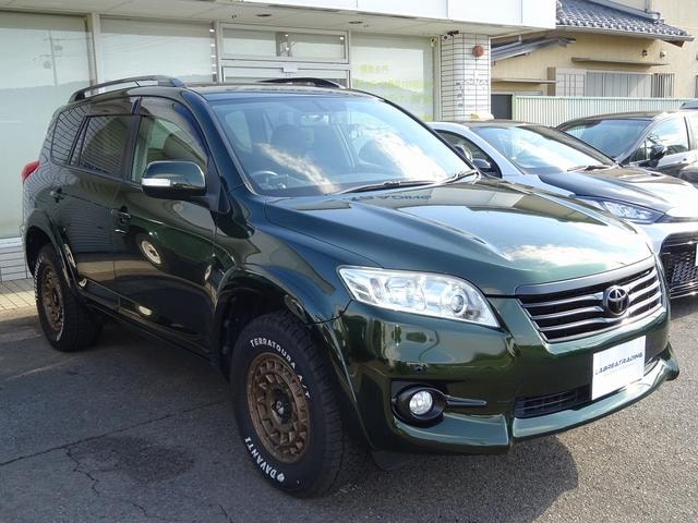 Toyota VANGUARD 2010 — фото автомобиля 1