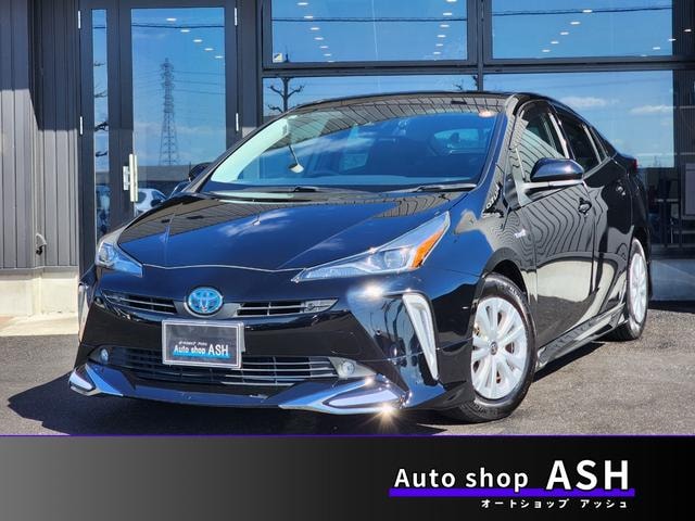 Toyota PRIUS 2019 — фото автомобиля 1