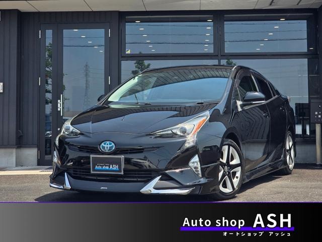 Toyota PRIUS 2017 — фото автомобиля 1
