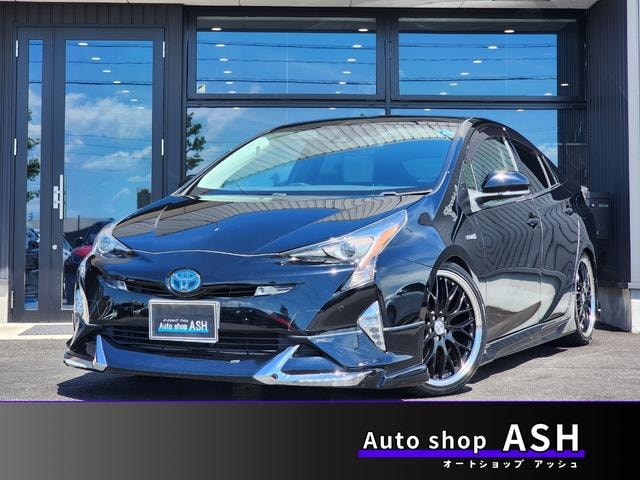 Toyota PRIUS 2016 — фото автомобиля 1