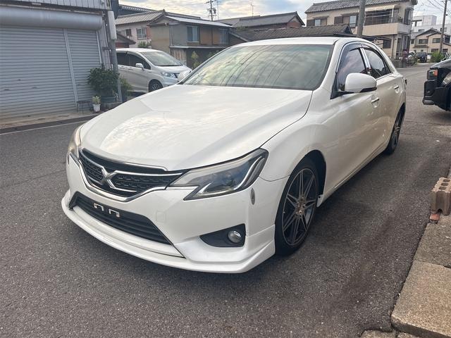 Toyota MARK X 2012 — фото автомобиля 1