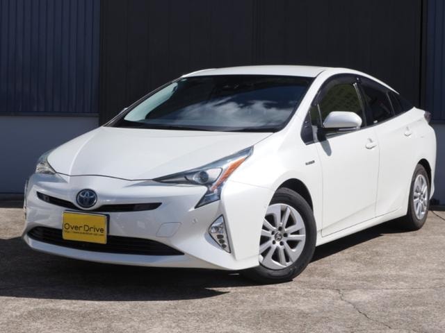 Toyota PRIUS 2018 — фото автомобиля