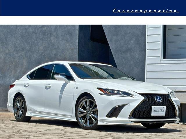 Lexus ES 2018 — фото автомобиля 1
