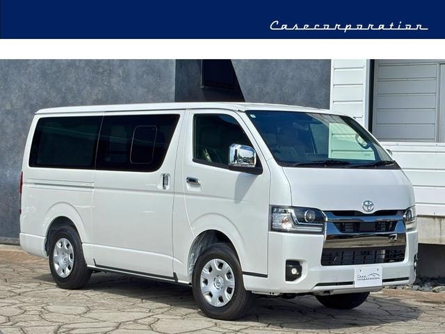 Toyota HIACE VAN 2026 — фото автомобиля