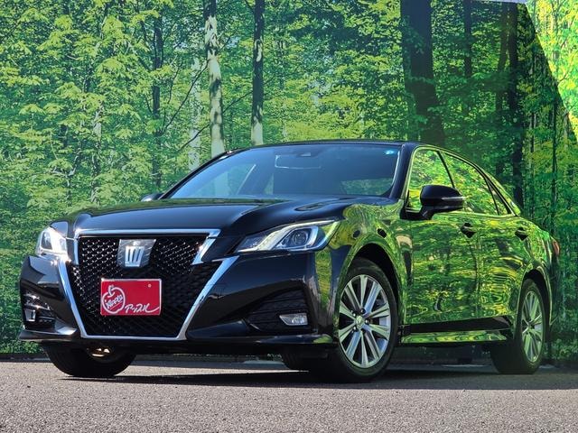 Toyota CROWN 2017 — фото автомобиля 1
