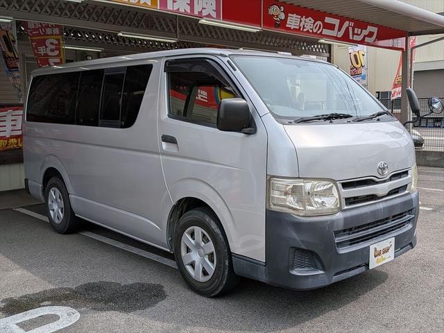 Toyota HIACE VAN 2013 — фото автомобиля