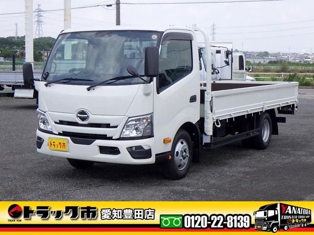 Hino DUTRO 2025 — фото автомобиля 1