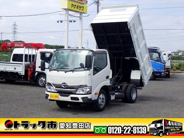 Hino DUTRO 2025 — фото автомобиля