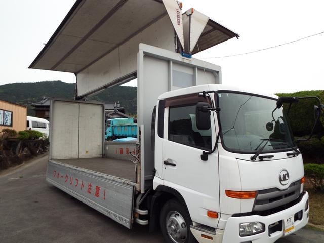 Ud Trucks CONDOR 2013 — фото автомобиля 1