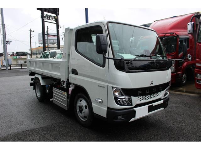 Mitsubishi Fuso CANTER 2026 — фото автомобиля