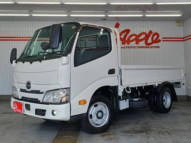 Hino DUTRO 2025 — фото автомобиля 1