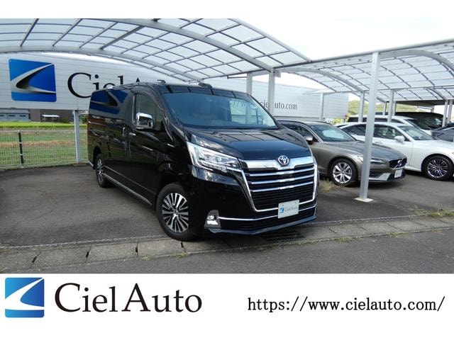 Toyota GRANACE 2023 — фото автомобиля 1