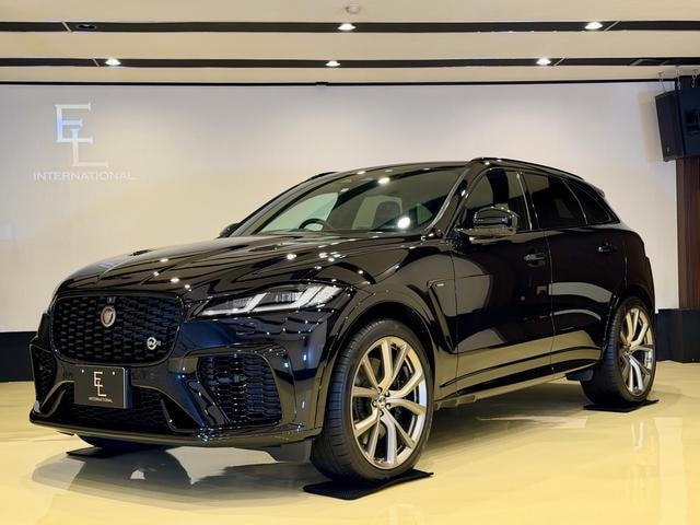 Jaguar F-PACE 2022 — фото автомобиля